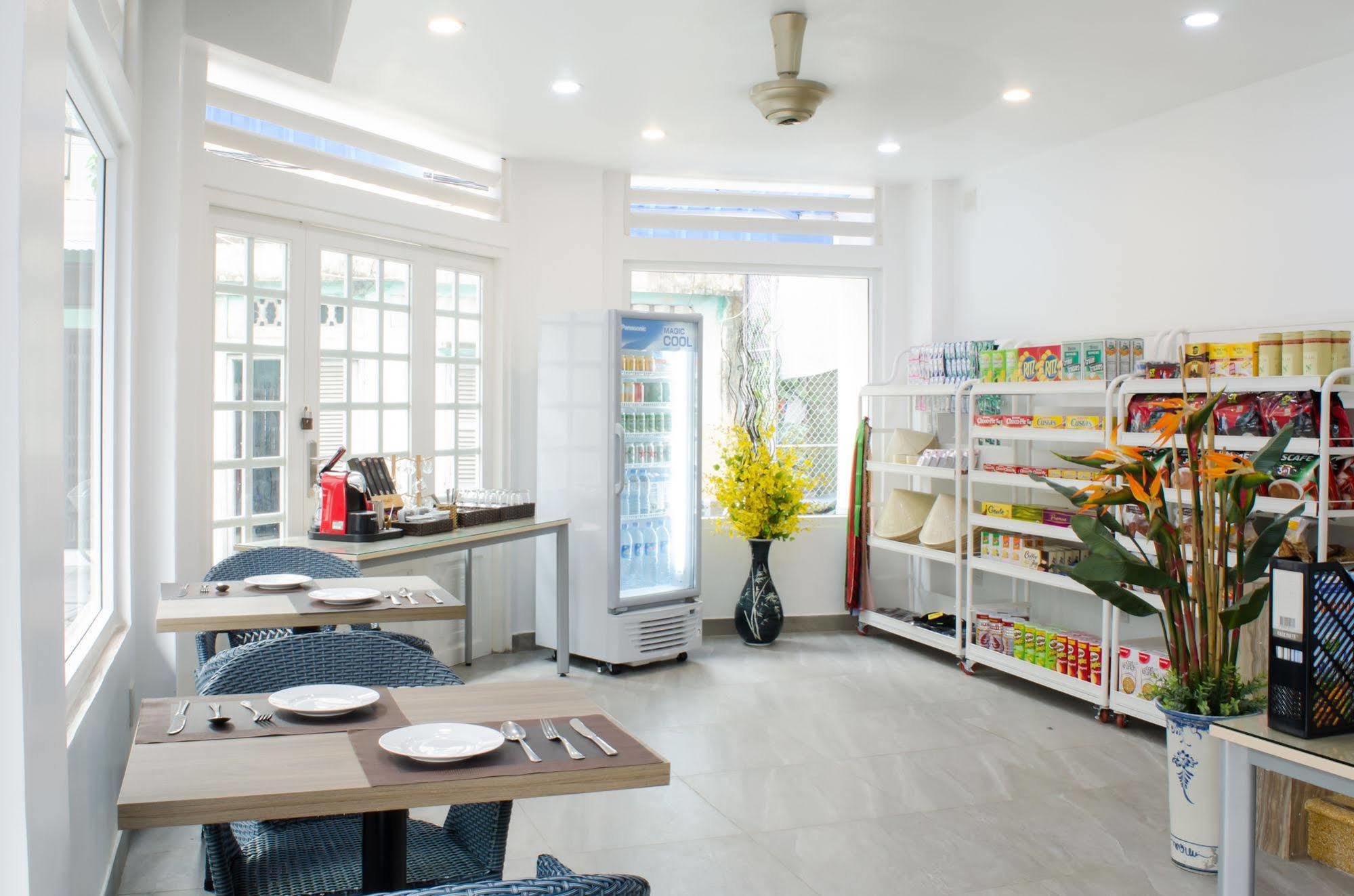 Leblanc Saigon Hotel Хошимин Екстериор снимка